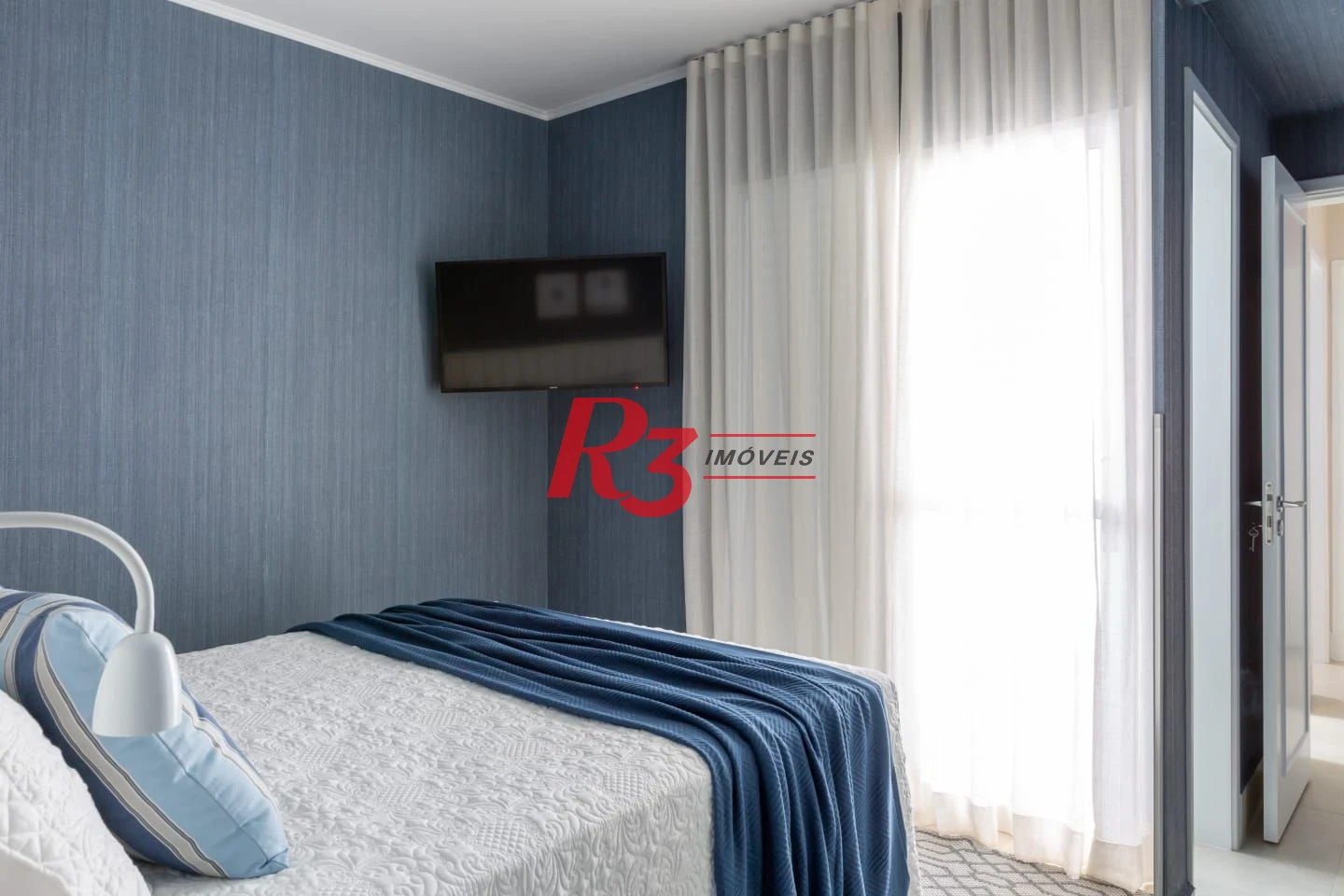 Apartamento com 3 dormitórios à venda, 104 m² por R$ 1.064.000,00 - Jardim Praiano - Guarujá/SP