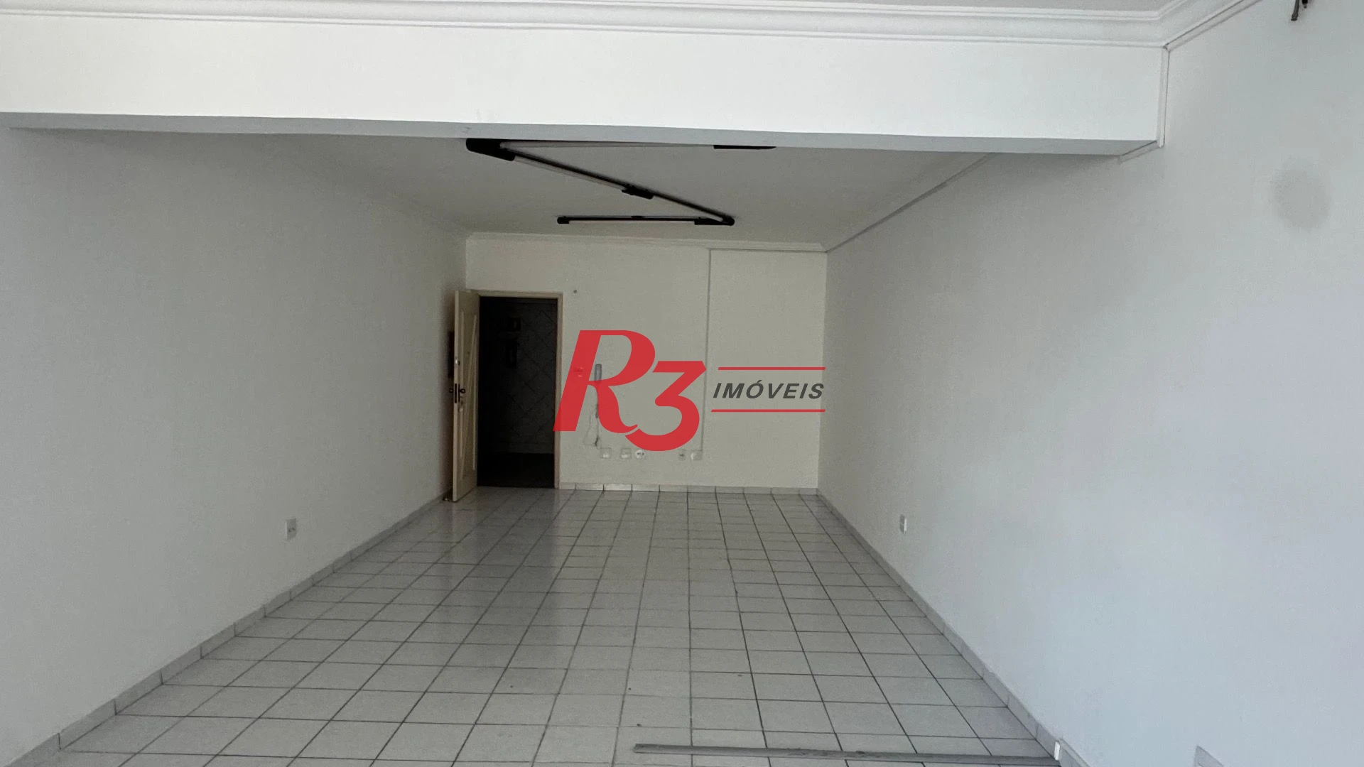 Sala à venda, 104 m² por R$ 300.000,00 - Vila Matias - Santos/SP