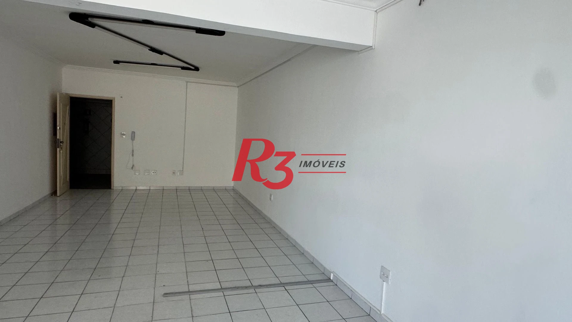 Sala à venda, 104 m² por R$ 300.000,00 - Vila Matias - Santos/SP