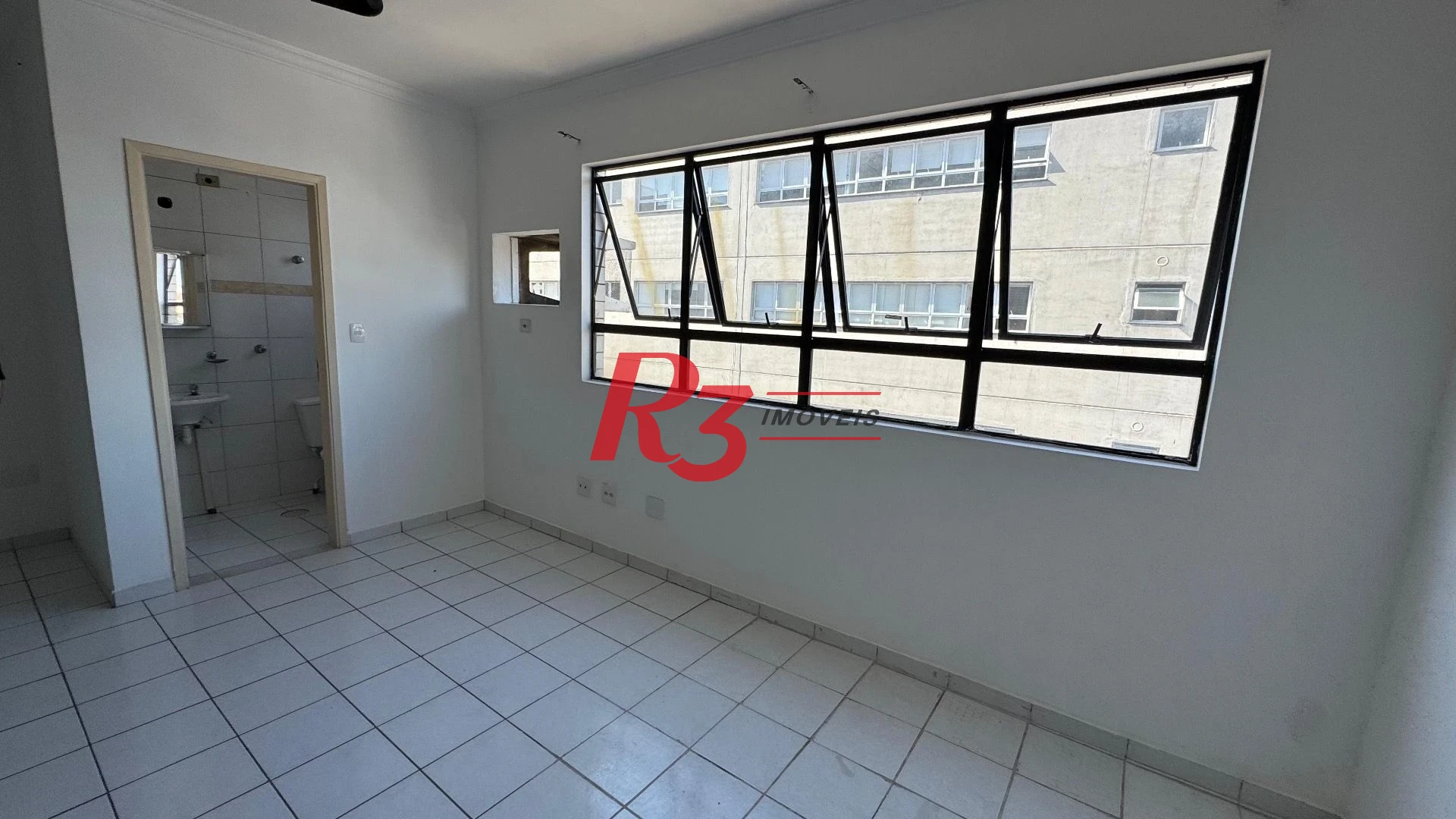 Sala à venda, 104 m² por R$ 300.000,00 - Vila Matias - Santos/SP