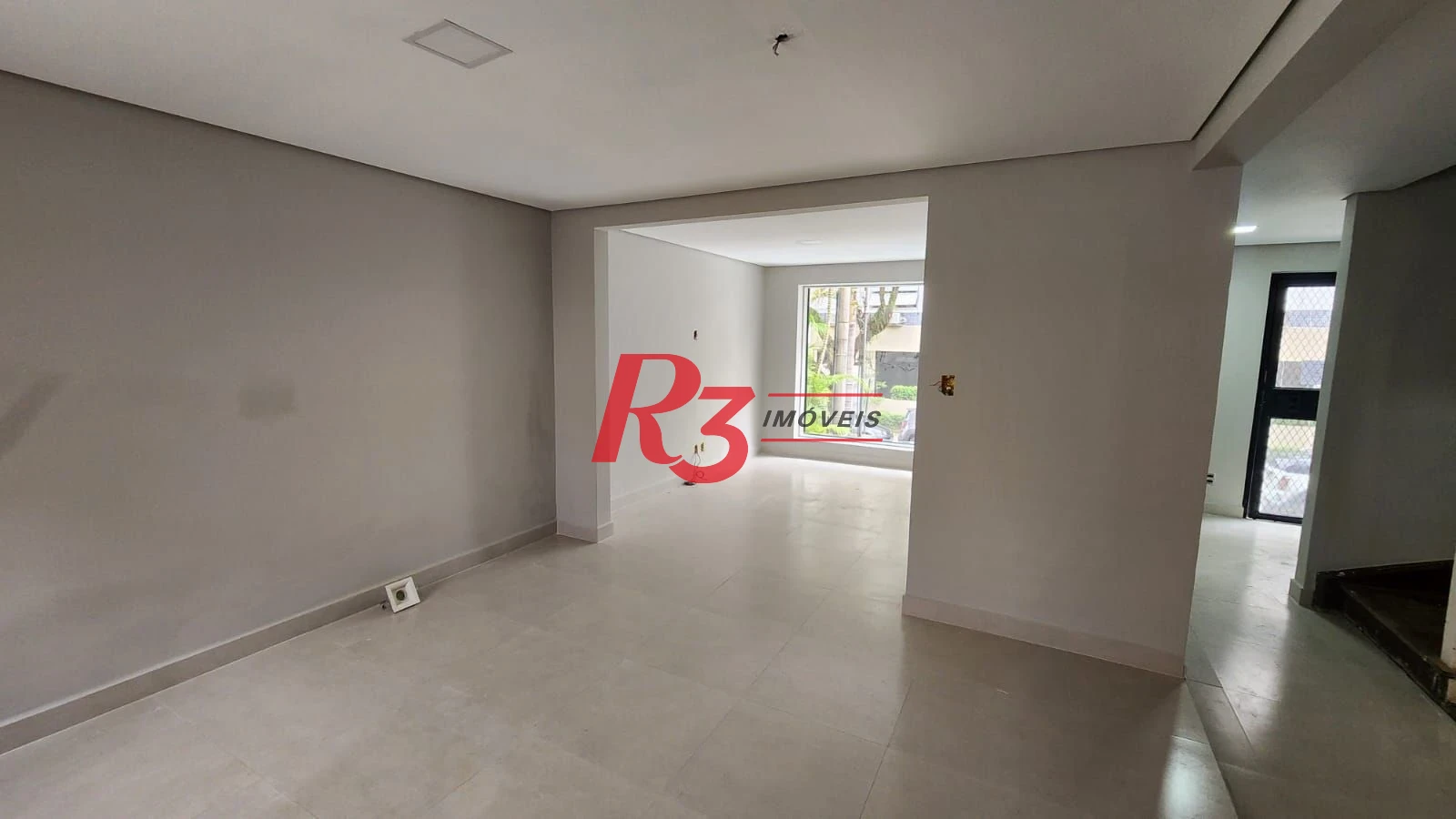 Sobrado para alugar, 200 m² por R$ 25.550,00/mês - Gonzaga - Santos/SP