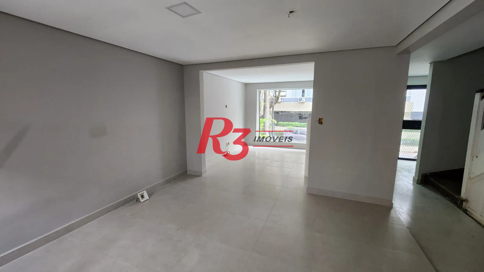 Sobrado para alugar, 200 m² por R$ 25.550,00/mês - Gonzaga - Santos/SP