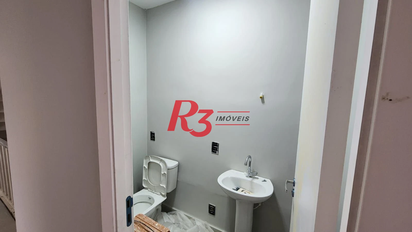 Sobrado para alugar, 200 m² por R$ 25.550,00/mês - Gonzaga - Santos/SP