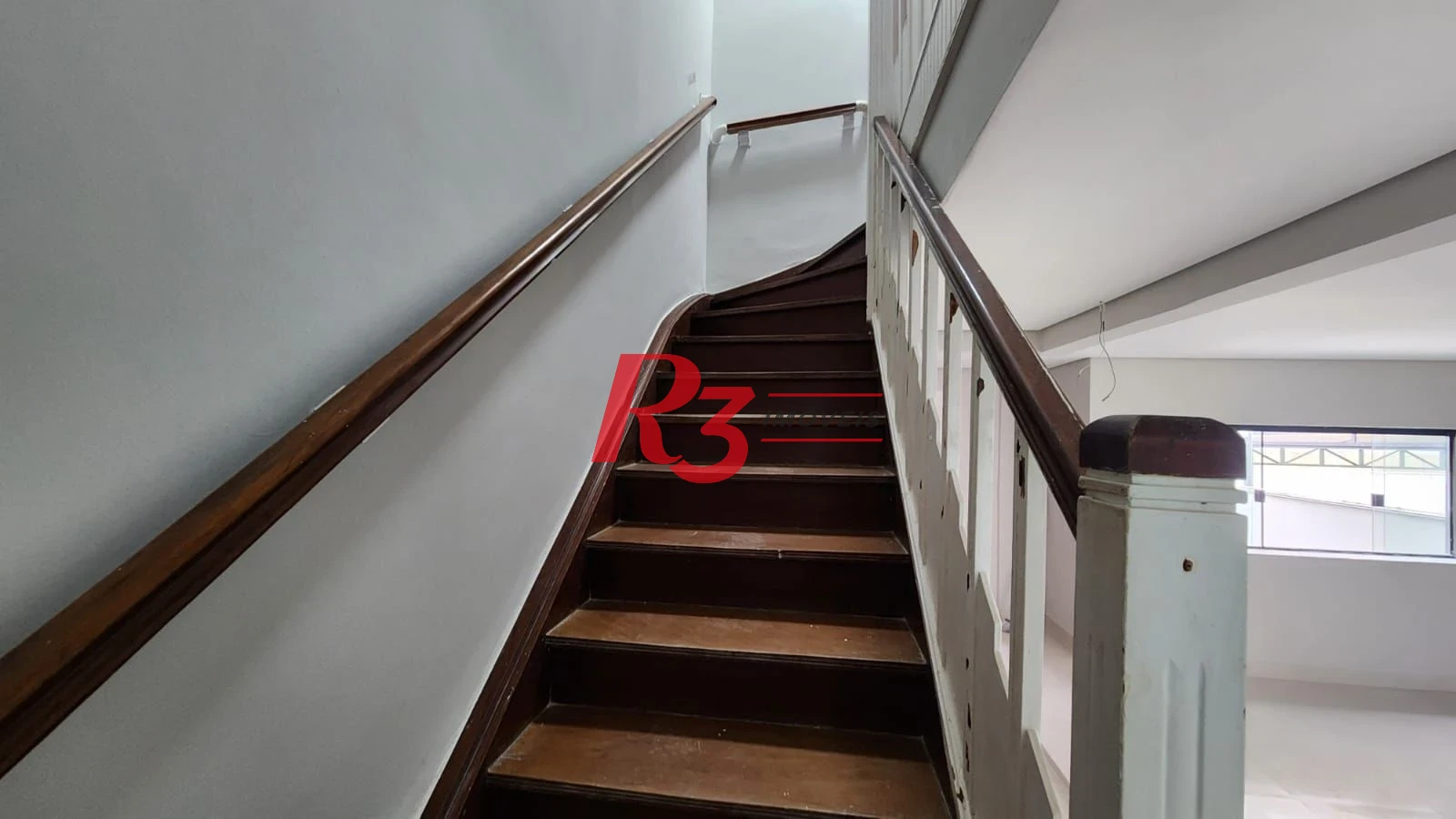Sobrado para alugar, 200 m² por R$ 25.550,00/mês - Gonzaga - Santos/SP