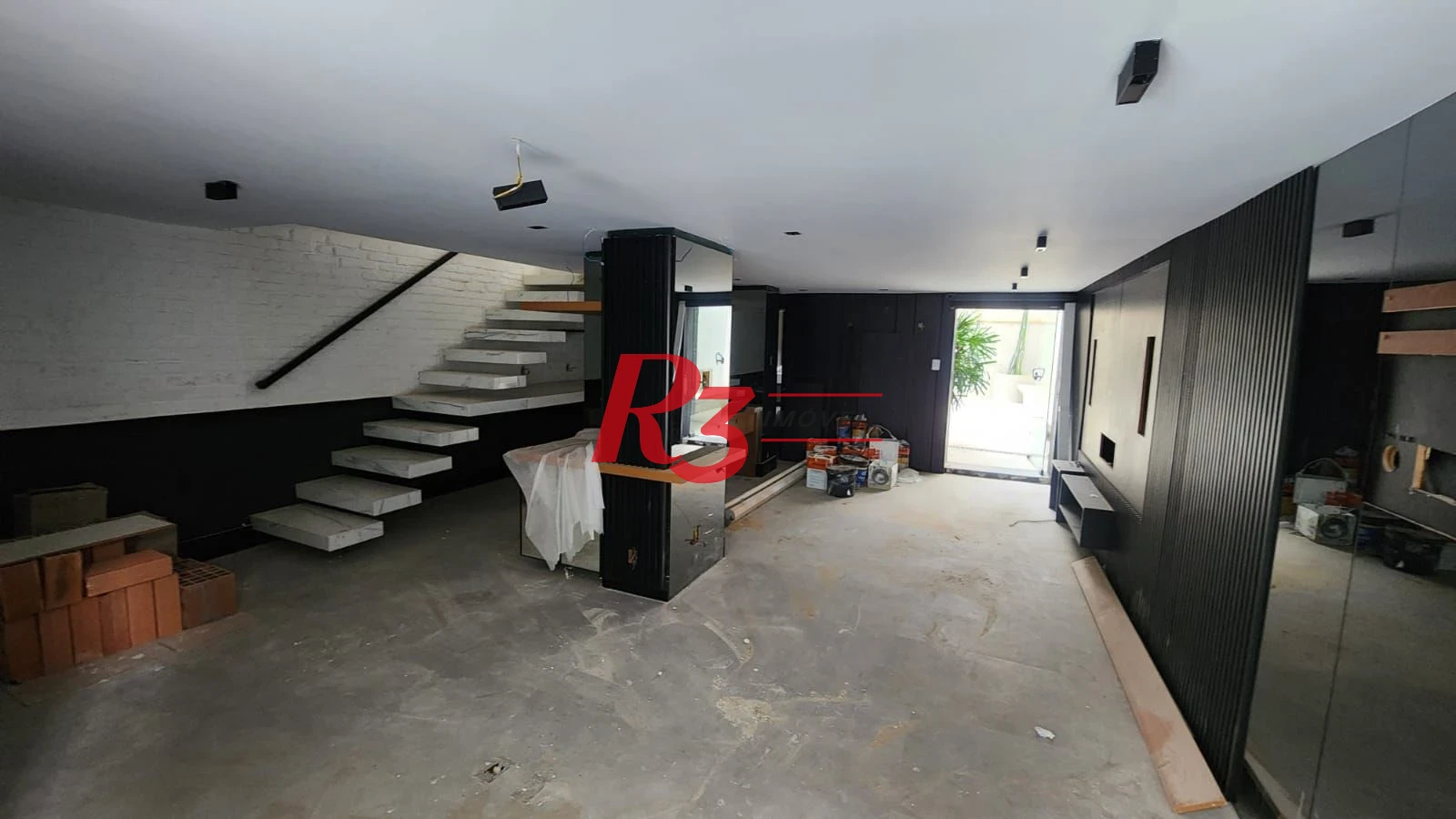 Sobrado para alugar, 200 m² por R$ 25.550,00/mês - Gonzaga - Santos/SP