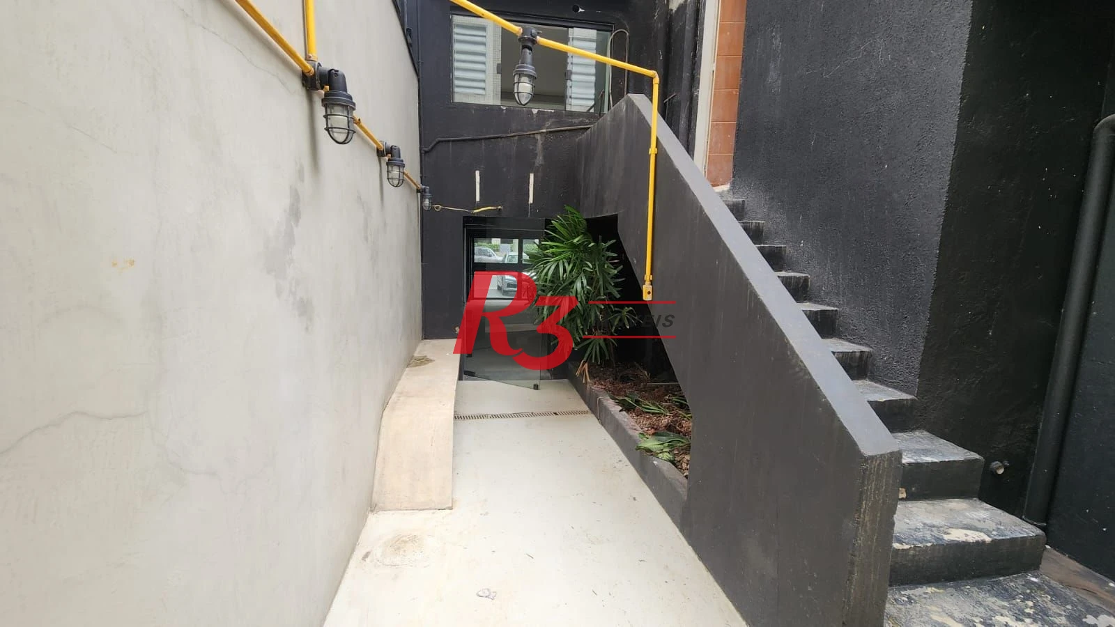 Sobrado para alugar, 200 m² por R$ 25.550,00/mês - Gonzaga - Santos/SP