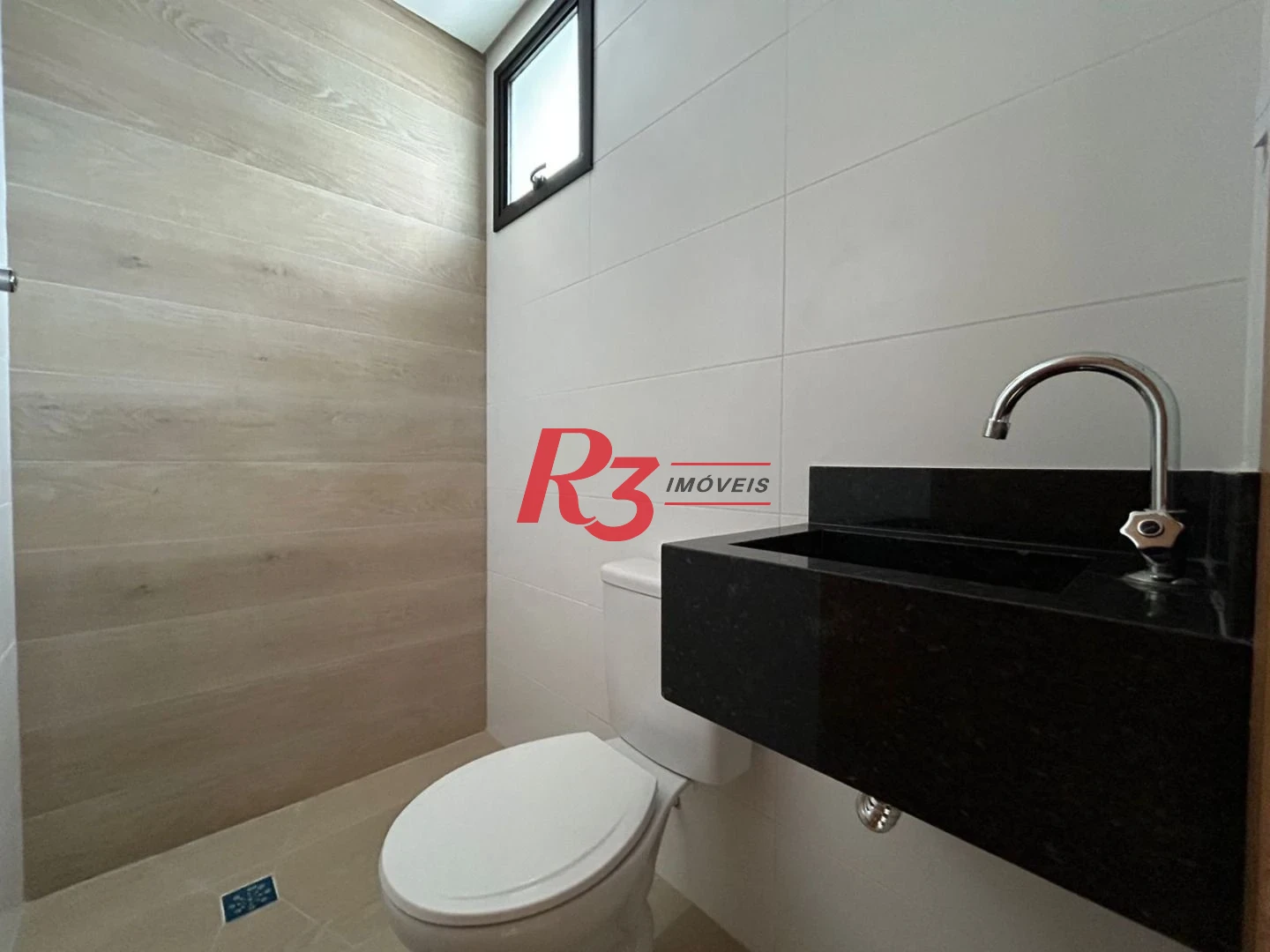 Casa com 2 dormitórios à venda, 90 m² por R$ 720.000,00 - Marapé - Santos/SP