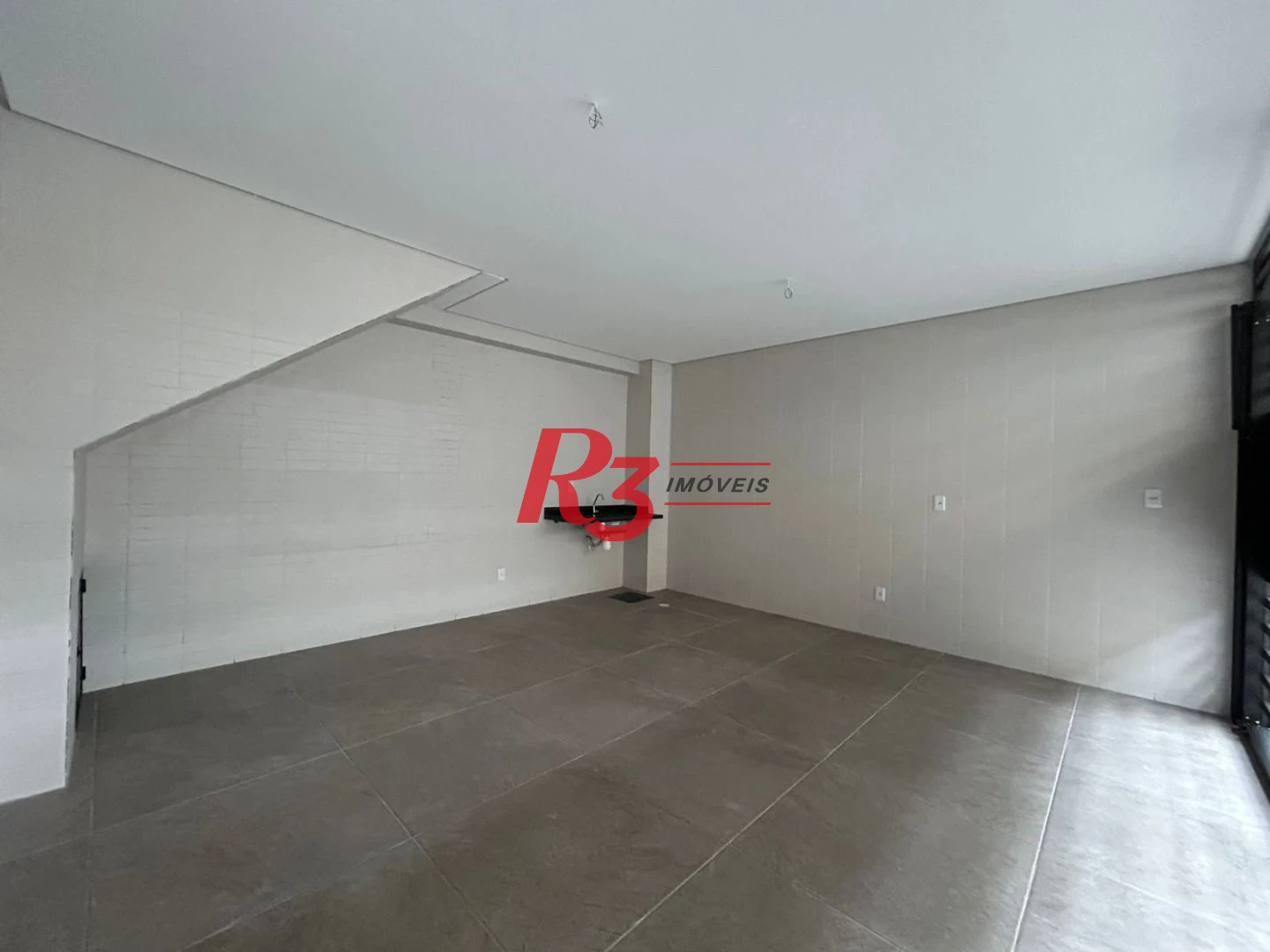 Casa com 2 dormitórios à venda, 90 m² por R$ 720.000,00 - Marapé - Santos/SP