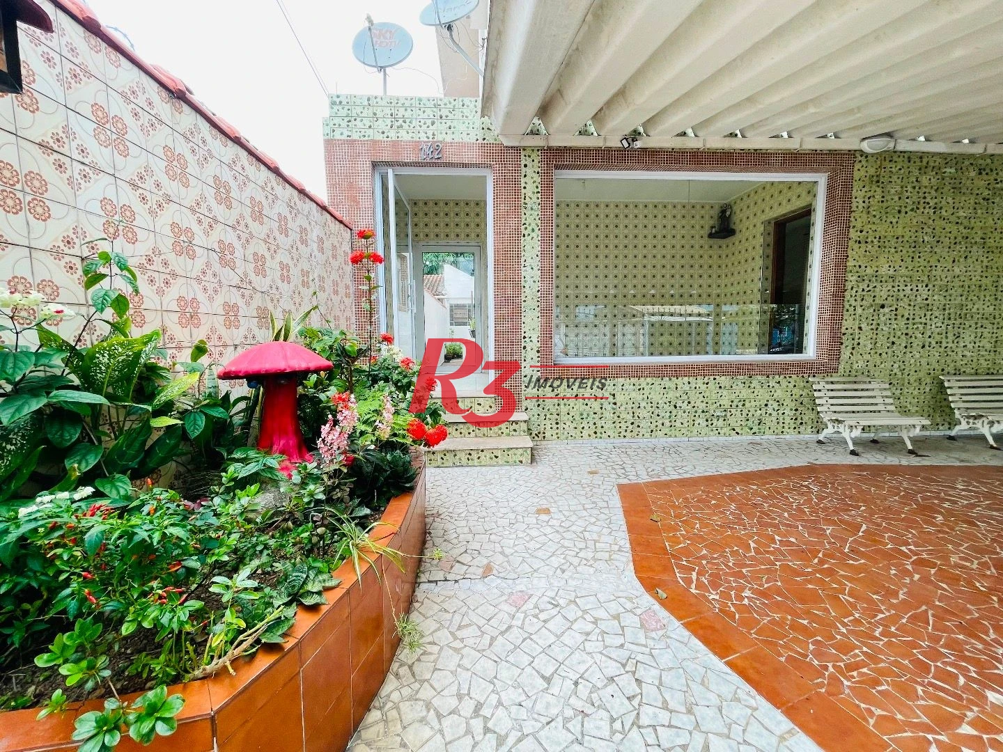 Sobrado para alugar, 250 m² por R$ 9.500,00/mês - Aparecida - Santos/SP