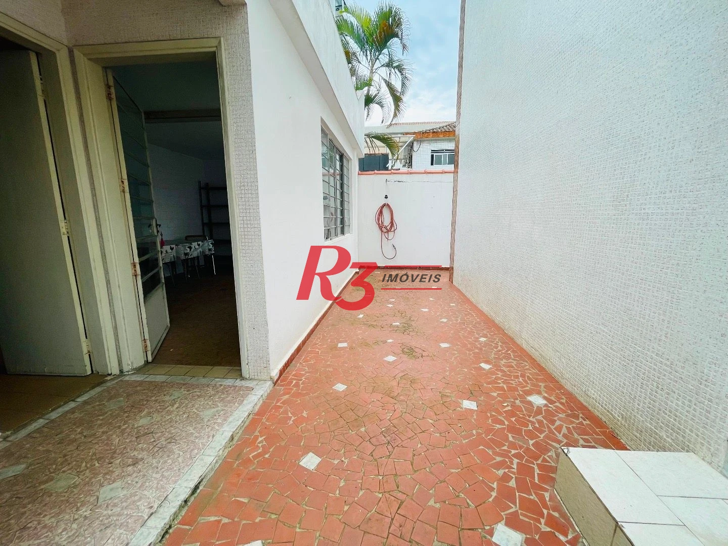Sobrado para alugar, 250 m² por R$ 9.500,00/mês - Aparecida - Santos/SP