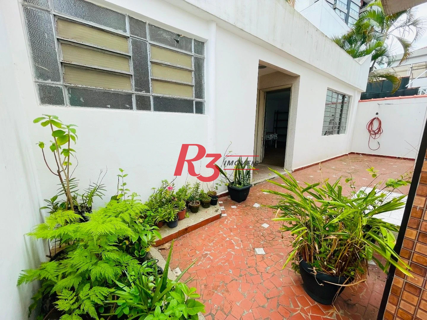 Sobrado para alugar, 250 m² por R$ 9.500,00/mês - Aparecida - Santos/SP