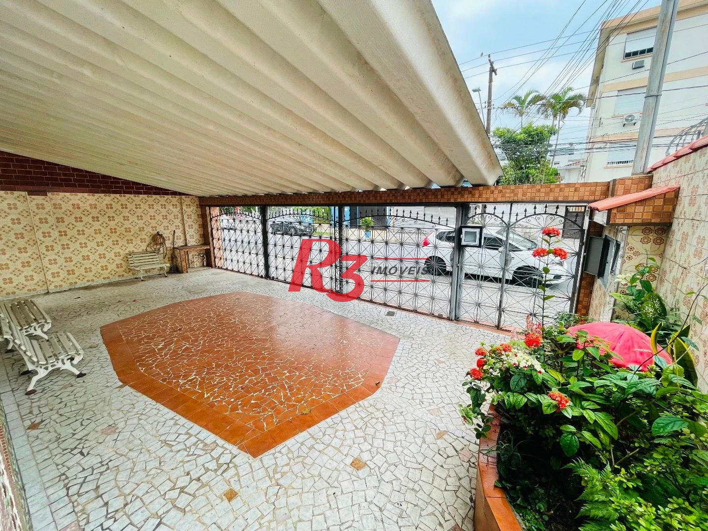 Sobrado para alugar, 250 m² por R$ 9.500,00/mês - Aparecida - Santos/SP