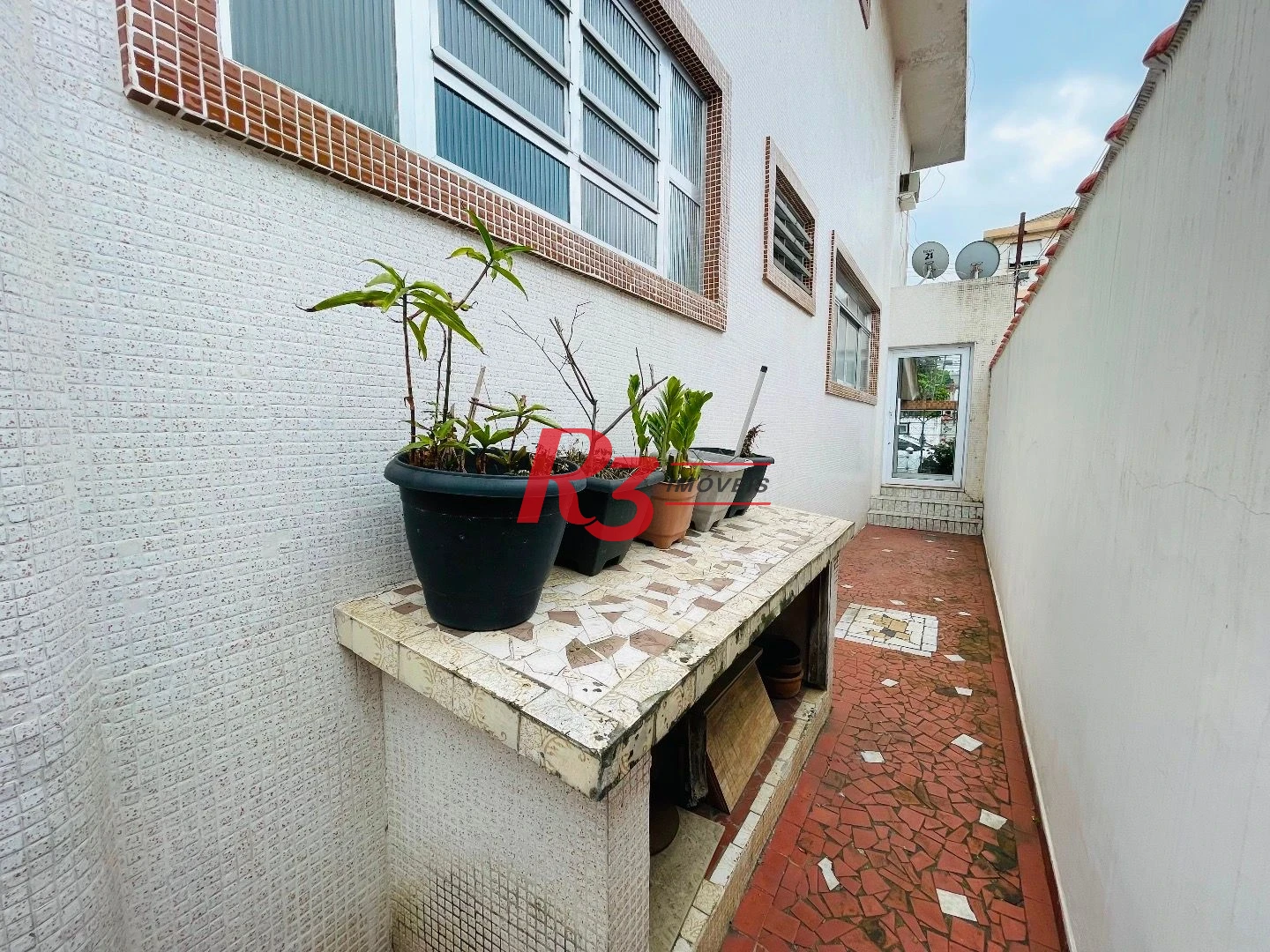 Sobrado para alugar, 250 m² por R$ 9.500,00/mês - Aparecida - Santos/SP