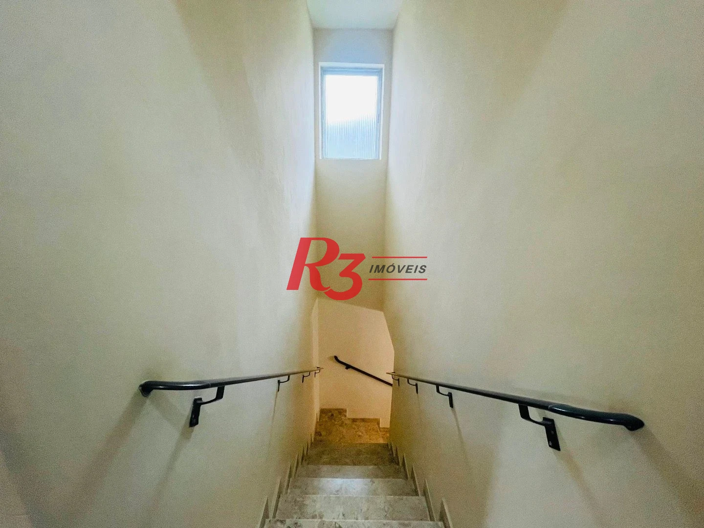 Sobrado para alugar, 250 m² por R$ 9.500,00/mês - Aparecida - Santos/SP