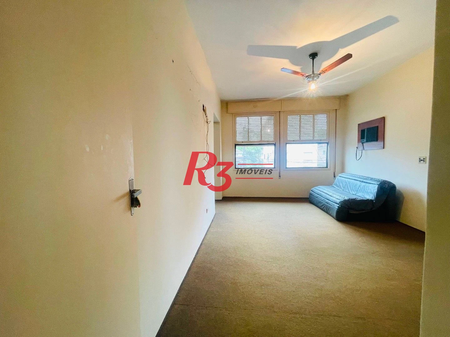 Sobrado para alugar, 250 m² por R$ 9.500,00/mês - Aparecida - Santos/SP