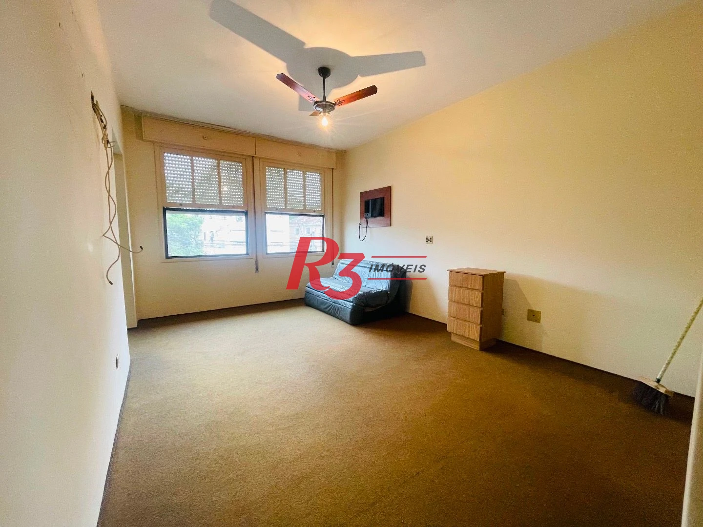 Sobrado para alugar, 250 m² por R$ 9.500,00/mês - Aparecida - Santos/SP