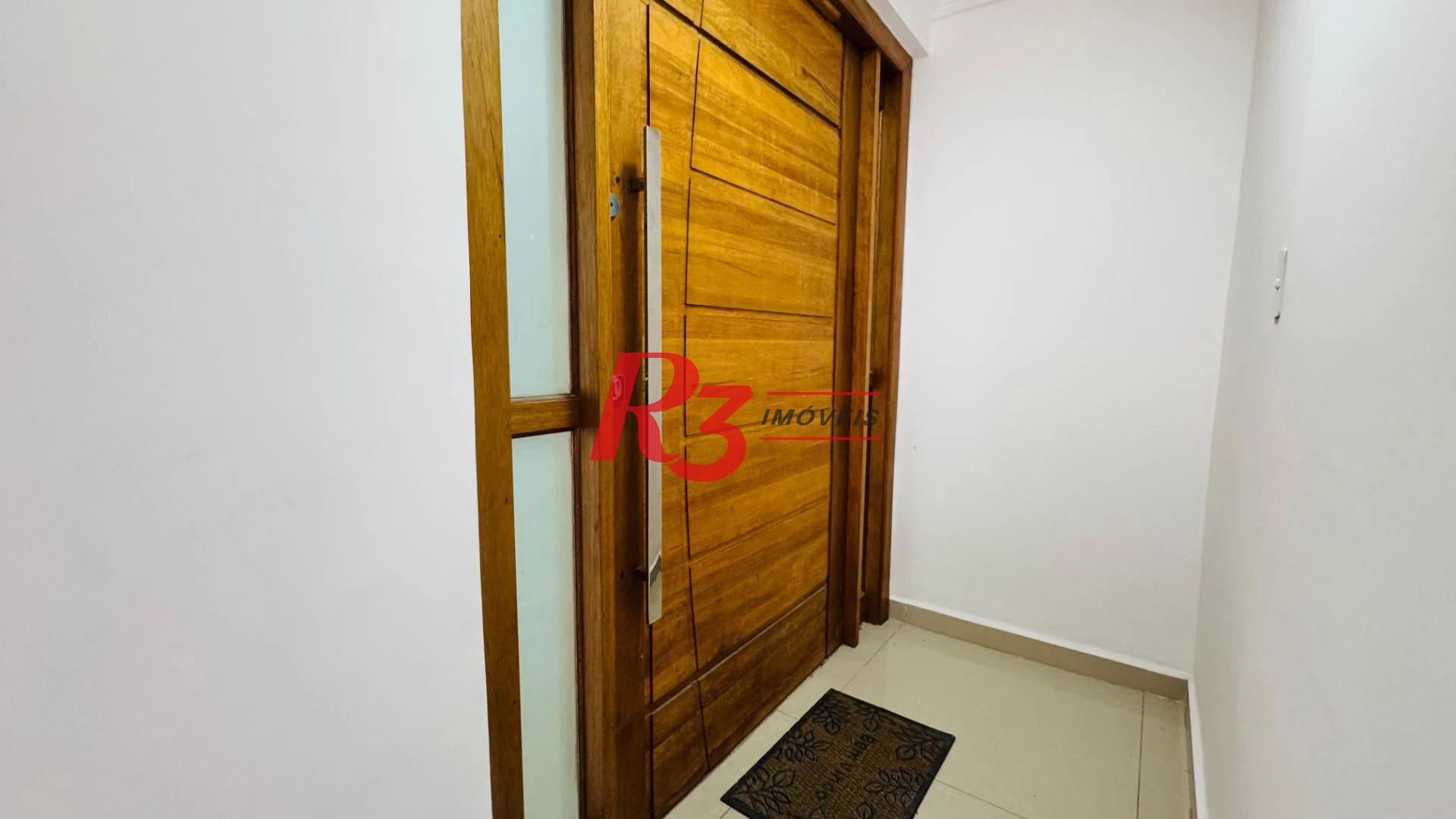 Casa com 4 dormitórios à venda, 194 m² por R$ 1.800.000,00 - Gonzaga - Santos/SP