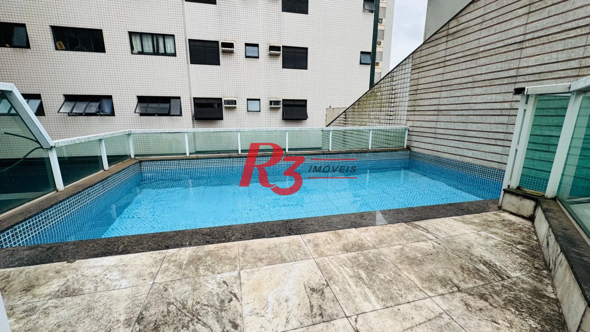 Casa com 4 dormitórios à venda, 194 m² por R$ 1.800.000,00 - Gonzaga - Santos/SP