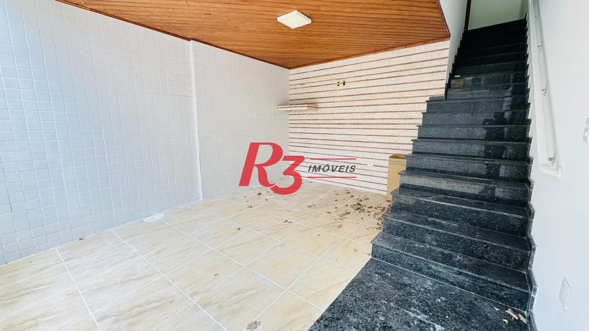 Casa com 4 dormitórios à venda, 194 m² por R$ 1.800.000,00 - Gonzaga - Santos/SP
