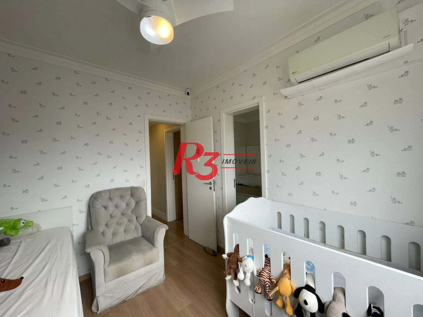 Apartamento com 3 dormitórios à venda, 155 m² por R$ 2.380.000,00 - Embaré - Santos/SP