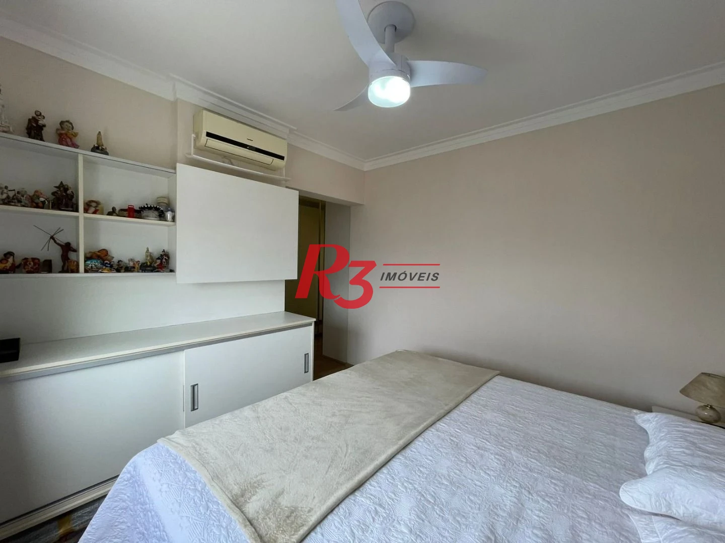 Apartamento com 3 dormitórios à venda, 155 m² por R$ 2.380.000,00 - Embaré - Santos/SP