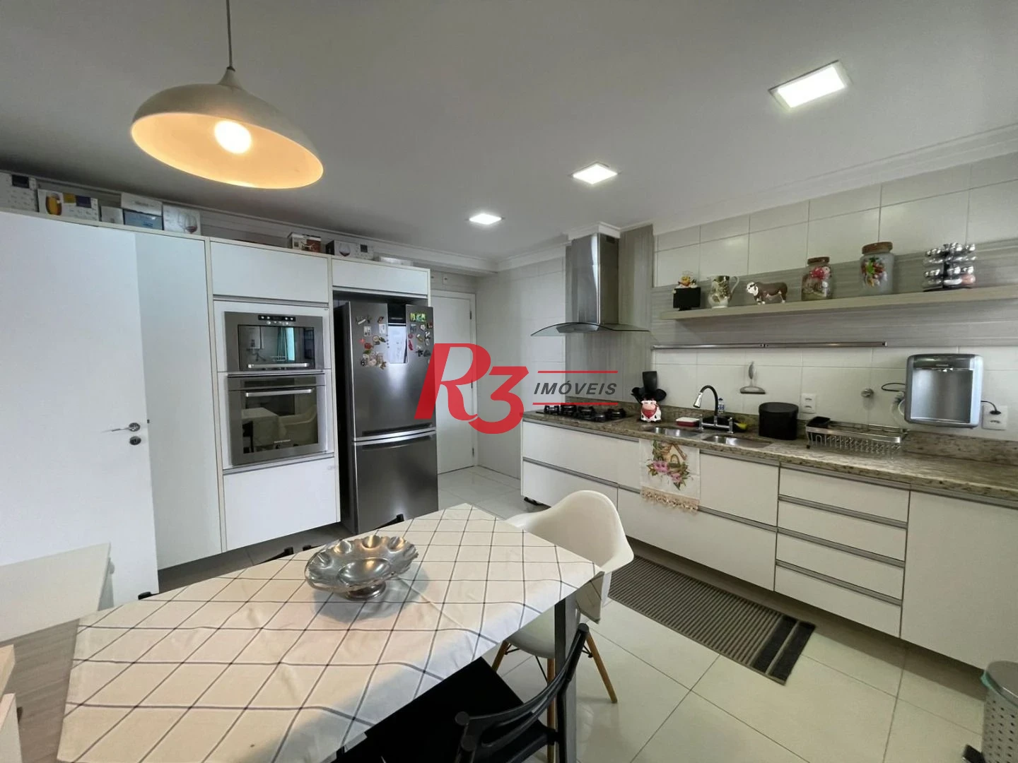 Apartamento com 3 dormitórios à venda, 155 m² por R$ 2.380.000,00 - Embaré - Santos/SP