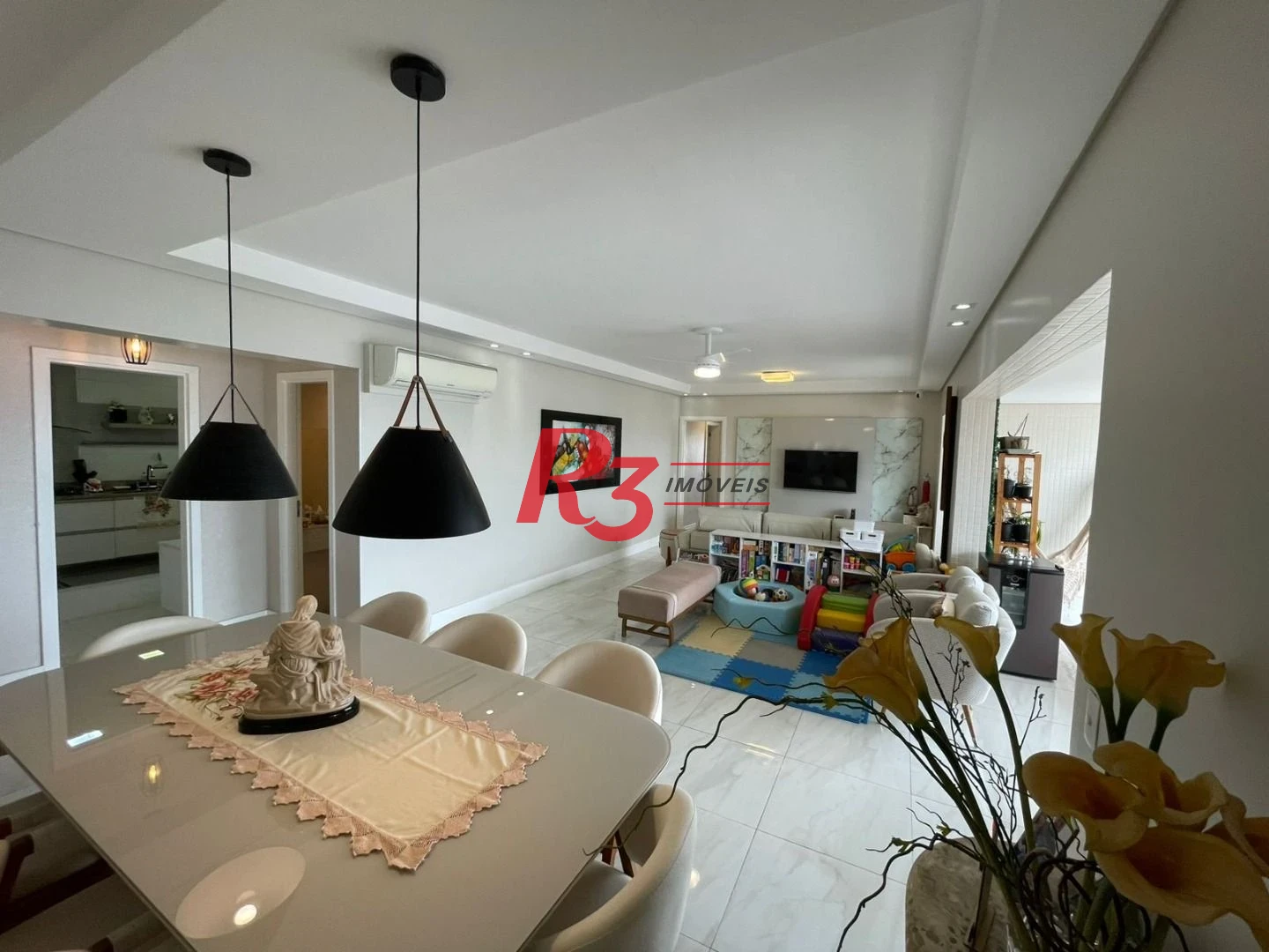 Apartamento com 3 dormitórios à venda, 155 m² por R$ 2.380.000,00 - Embaré - Santos/SP