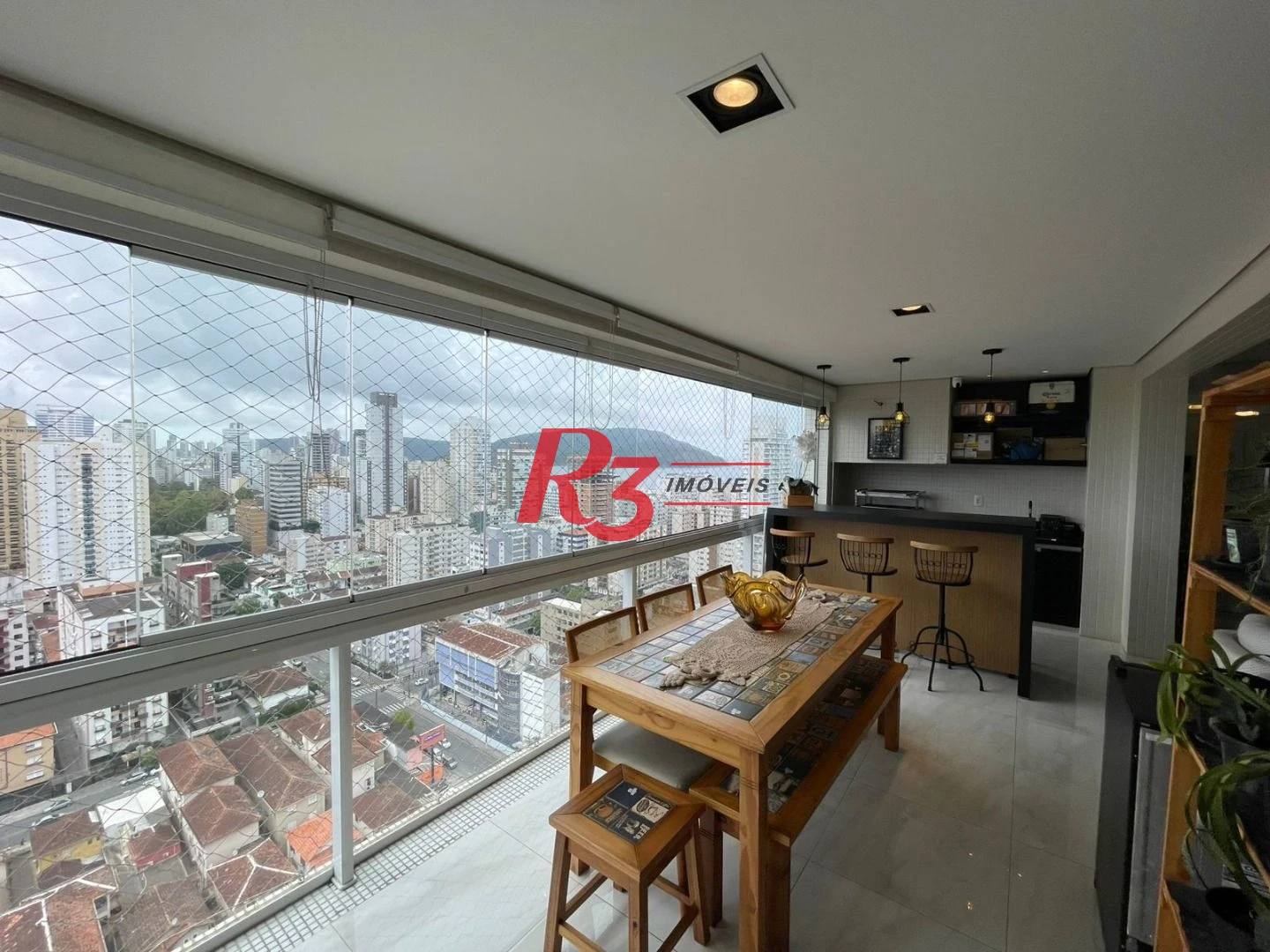 Apartamento com 3 dormitórios à venda, 155 m² por R$ 2.380.000,00 - Embaré - Santos/SP