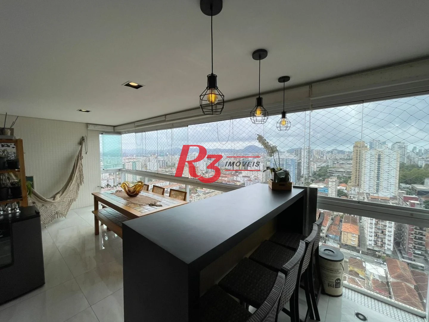 Apartamento com 3 dormitórios à venda, 155 m² por R$ 2.380.000,00 - Embaré - Santos/SP
