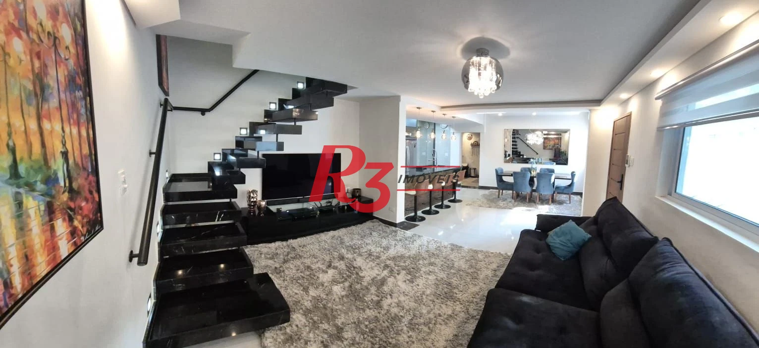 Sobrado com 2 dormitórios à venda, 156 m² por R$ 1.385.000,00 - Embaré - Santos/SP