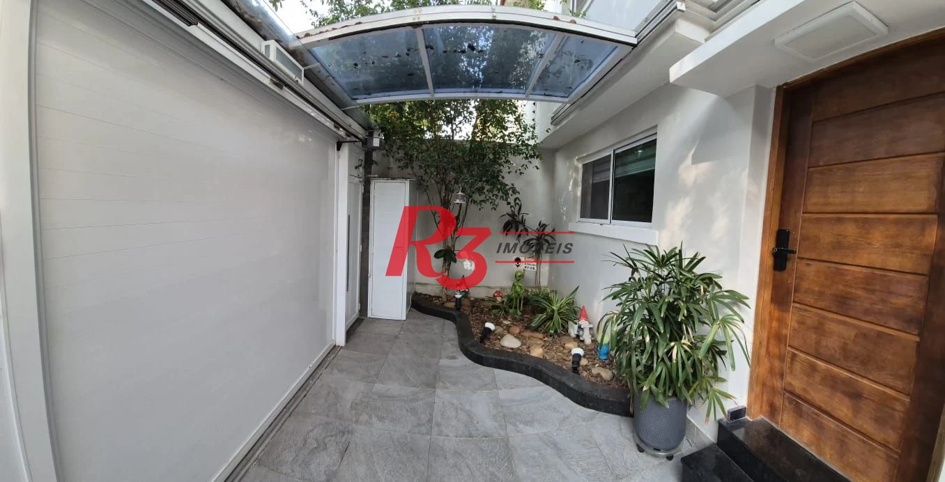 Sobrado com 2 dormitórios à venda, 156 m² por R$ 1.385.000,00 - Embaré - Santos/SP