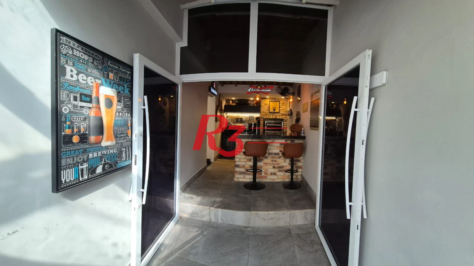 Sobrado com 2 dormitórios à venda, 156 m² por R$ 1.385.000,00 - Embaré - Santos/SP