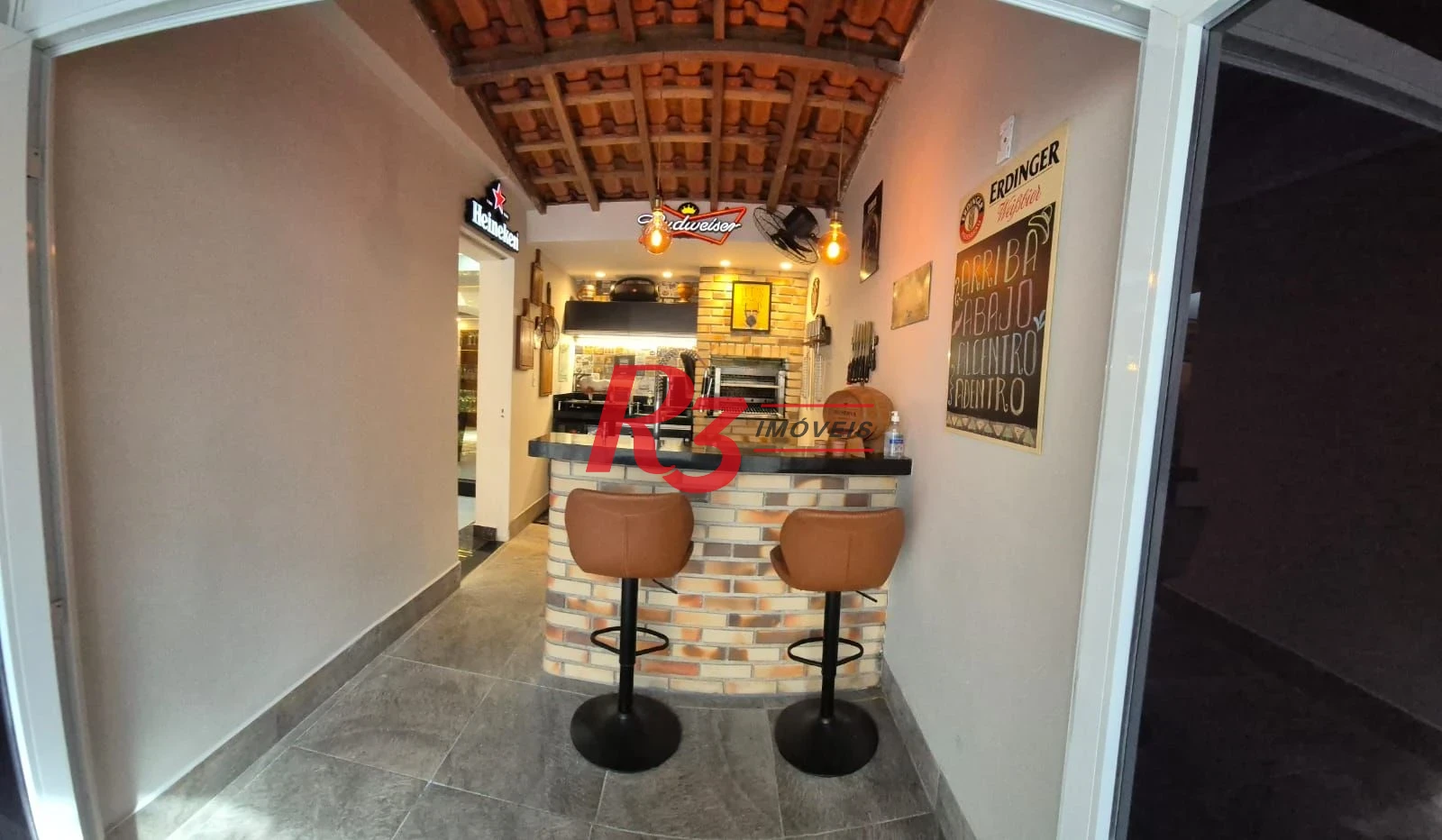 Sobrado com 2 dormitórios à venda, 156 m² por R$ 1.385.000,00 - Embaré - Santos/SP