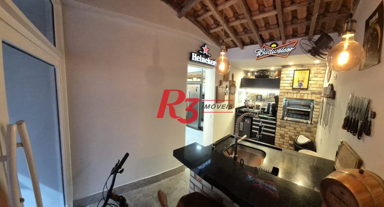 Sobrado com 2 dormitórios à venda, 156 m² por R$ 1.385.000,00 - Embaré - Santos/SP