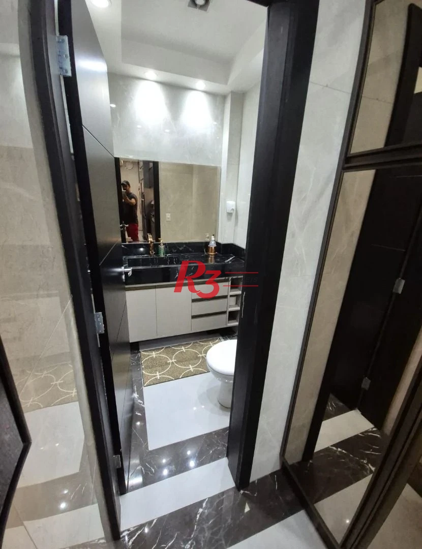Sobrado com 2 dormitórios à venda, 156 m² por R$ 1.385.000,00 - Embaré - Santos/SP