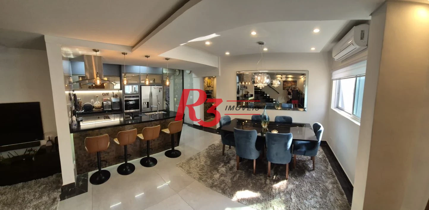 Sobrado com 2 dormitórios à venda, 156 m² por R$ 1.385.000,00 - Embaré - Santos/SP