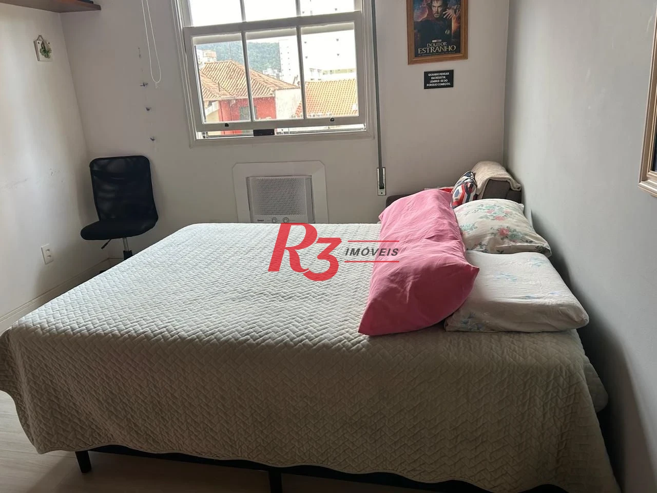Apartamento com 3 dormitórios à venda, 137 m² por R$ 980.000,00 - Pompéia - Santos/SP