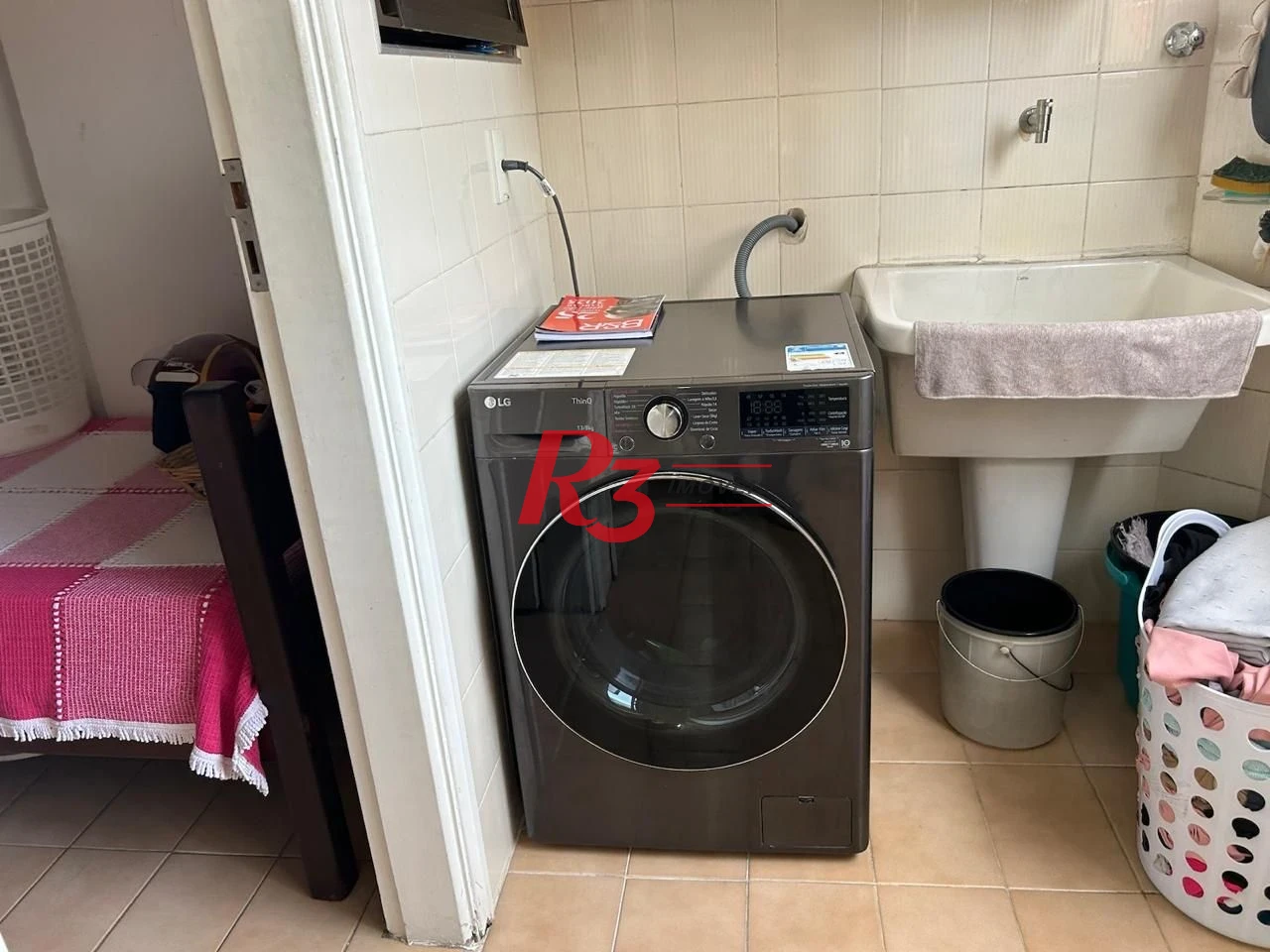Apartamento com 3 dormitórios à venda, 137 m² por R$ 980.000,00 - Pompéia - Santos/SP