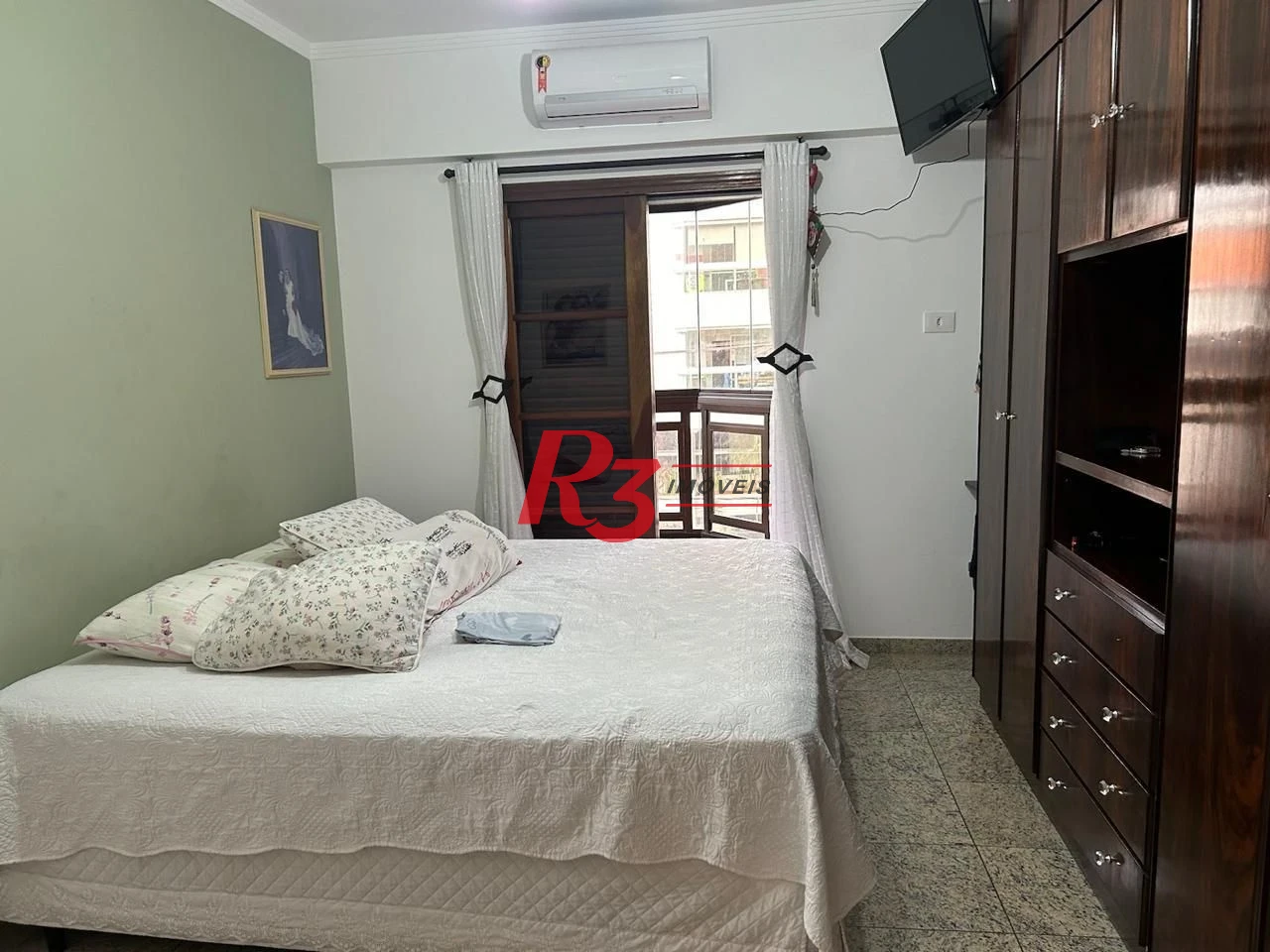 Apartamento com 3 dormitórios à venda, 137 m² por R$ 980.000,00 - Pompéia - Santos/SP