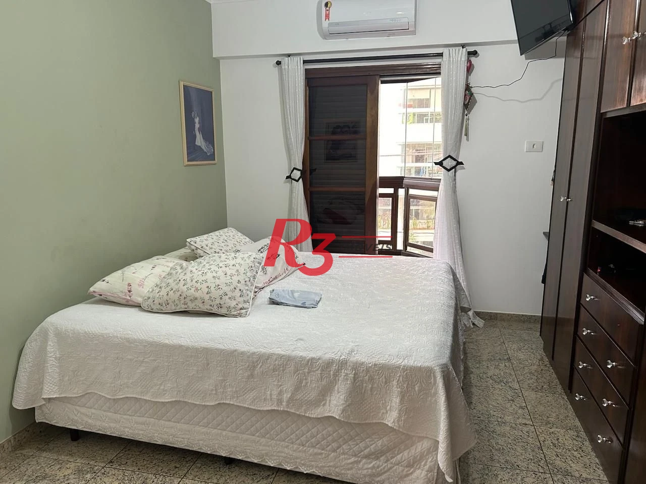 Apartamento com 3 dormitórios à venda, 137 m² por R$ 980.000,00 - Pompéia - Santos/SP