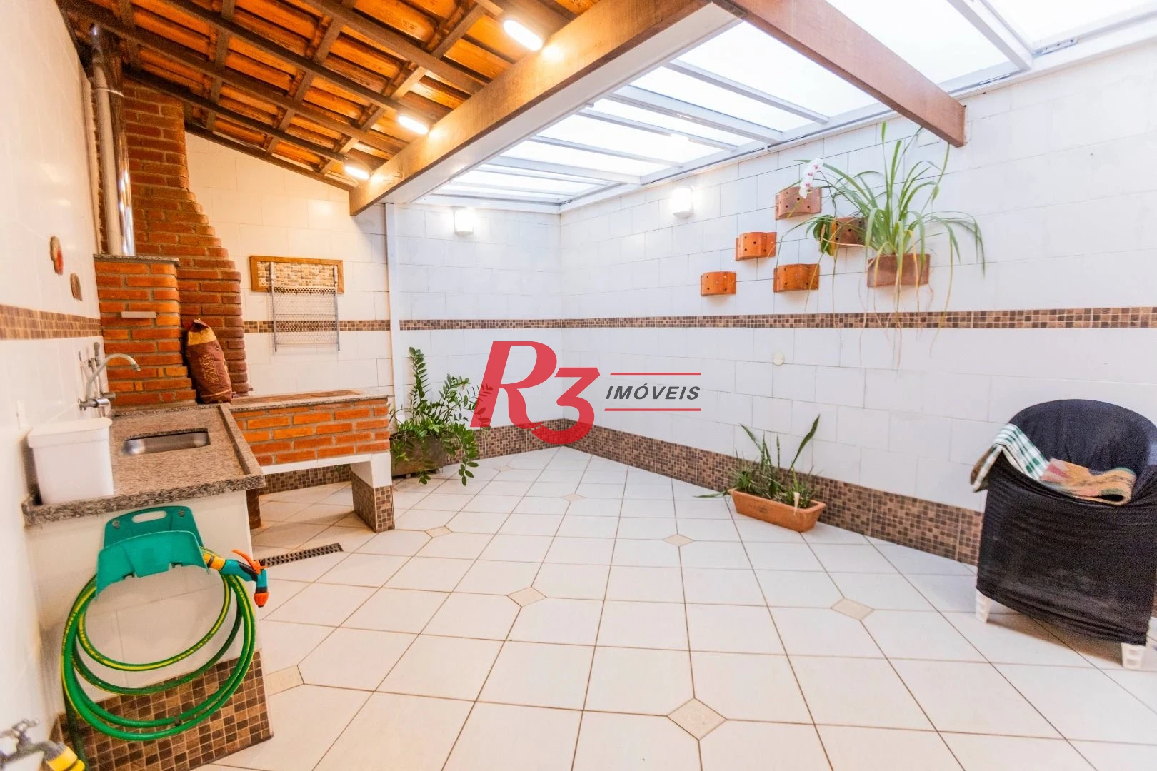 Casa à venda, 162 m² por R$ 990.000,00 - Estuário - Santos/SP