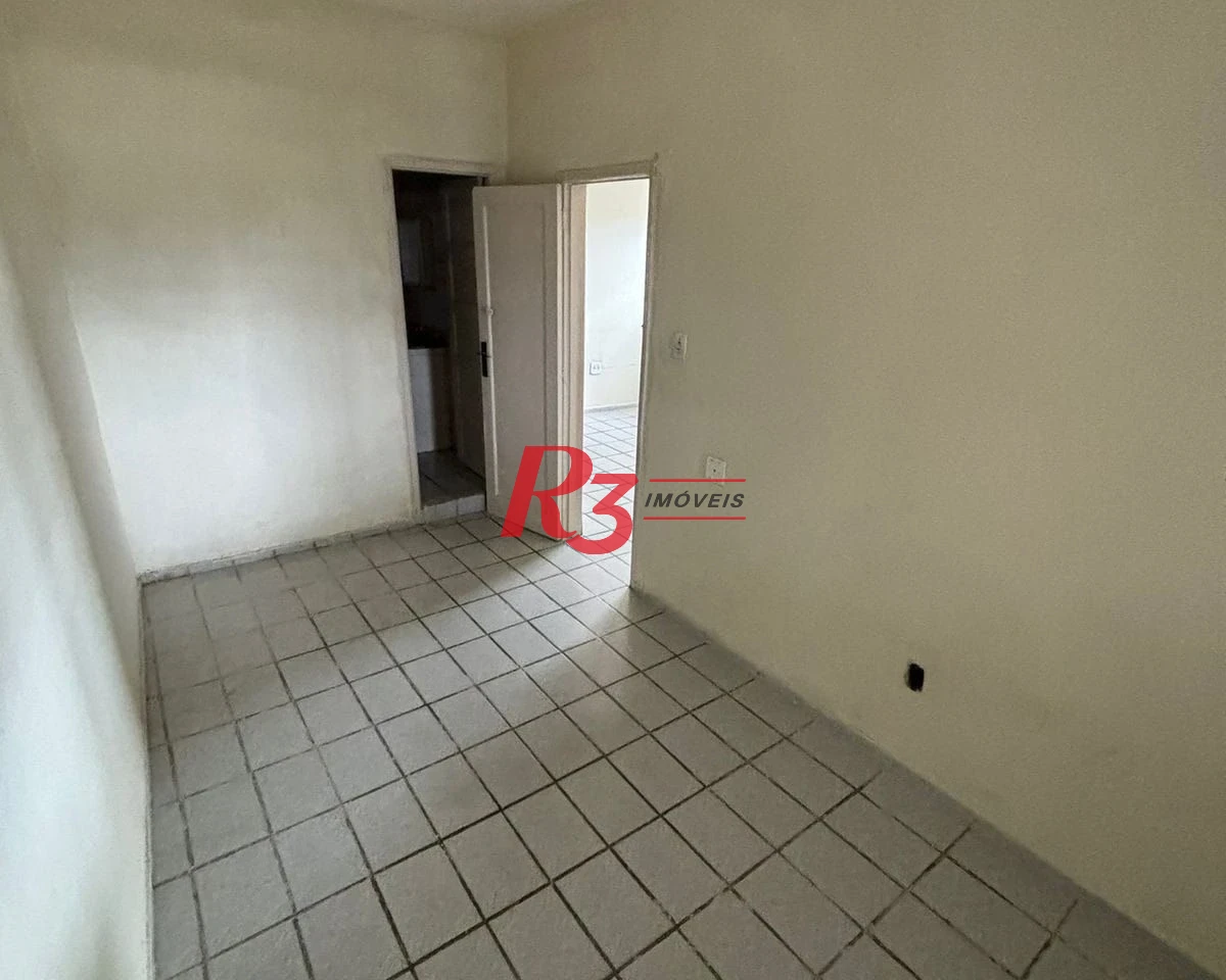 Casa com 6 dormitórios à venda, 200 m² por R$ 300.000,00 - Conjunto Residencial Humaitá - São Vicente/SP