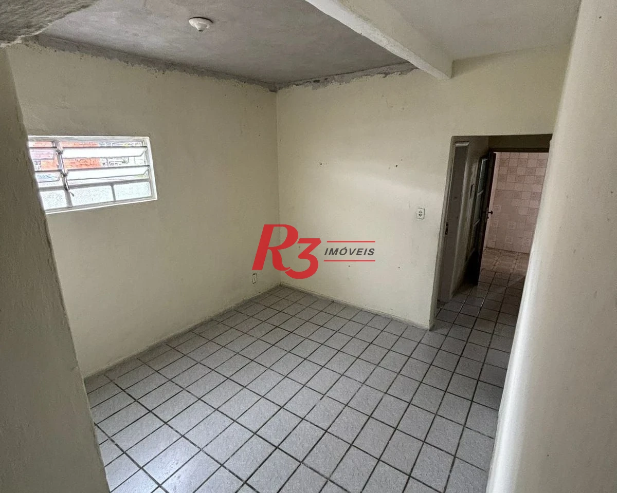 Casa com 6 dormitórios à venda, 200 m² por R$ 300.000,00 - Conjunto Residencial Humaitá - São Vicente/SP