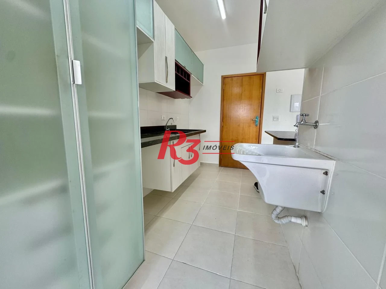 Apartamento com 2 dormitórios à venda, 59 m² por R$ 535.000,00 - Macuco - Santos/SP