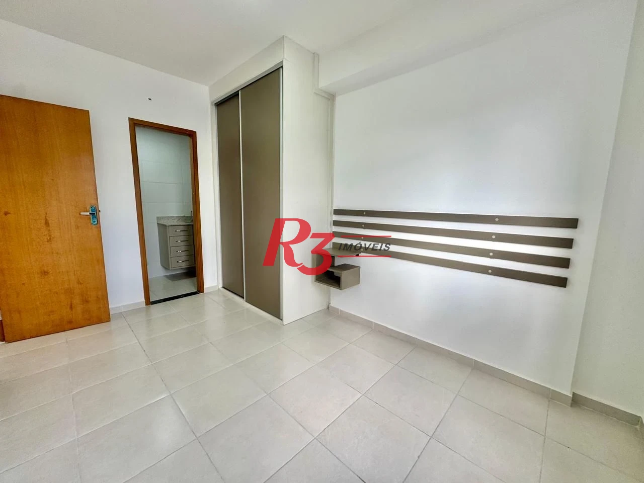 Apartamento com 2 dormitórios à venda, 59 m² por R$ 535.000,00 - Macuco - Santos/SP
