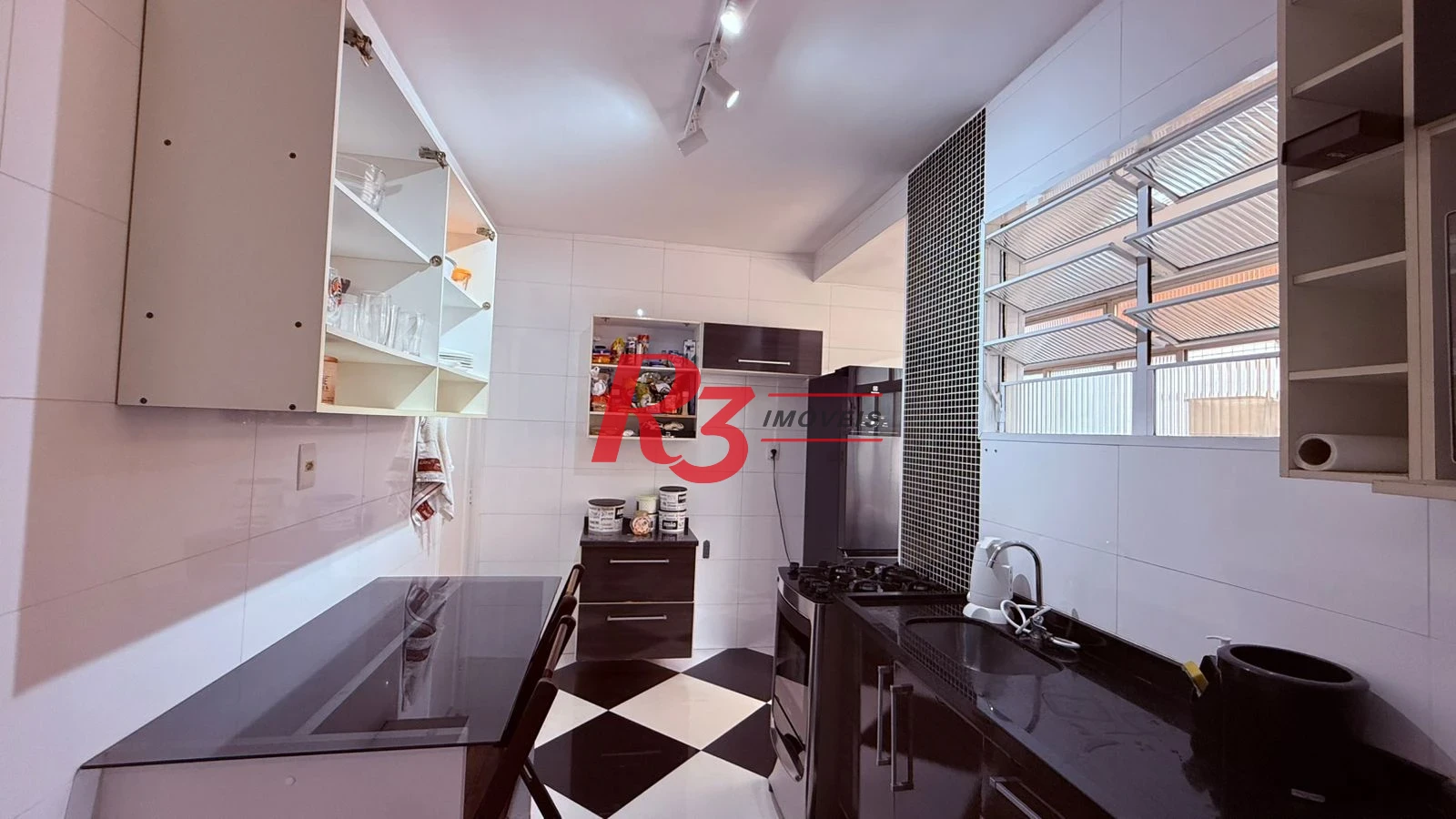 Apartamento à venda, 67 m² por R$ 415.000,00 - Macuco - Santos/SP