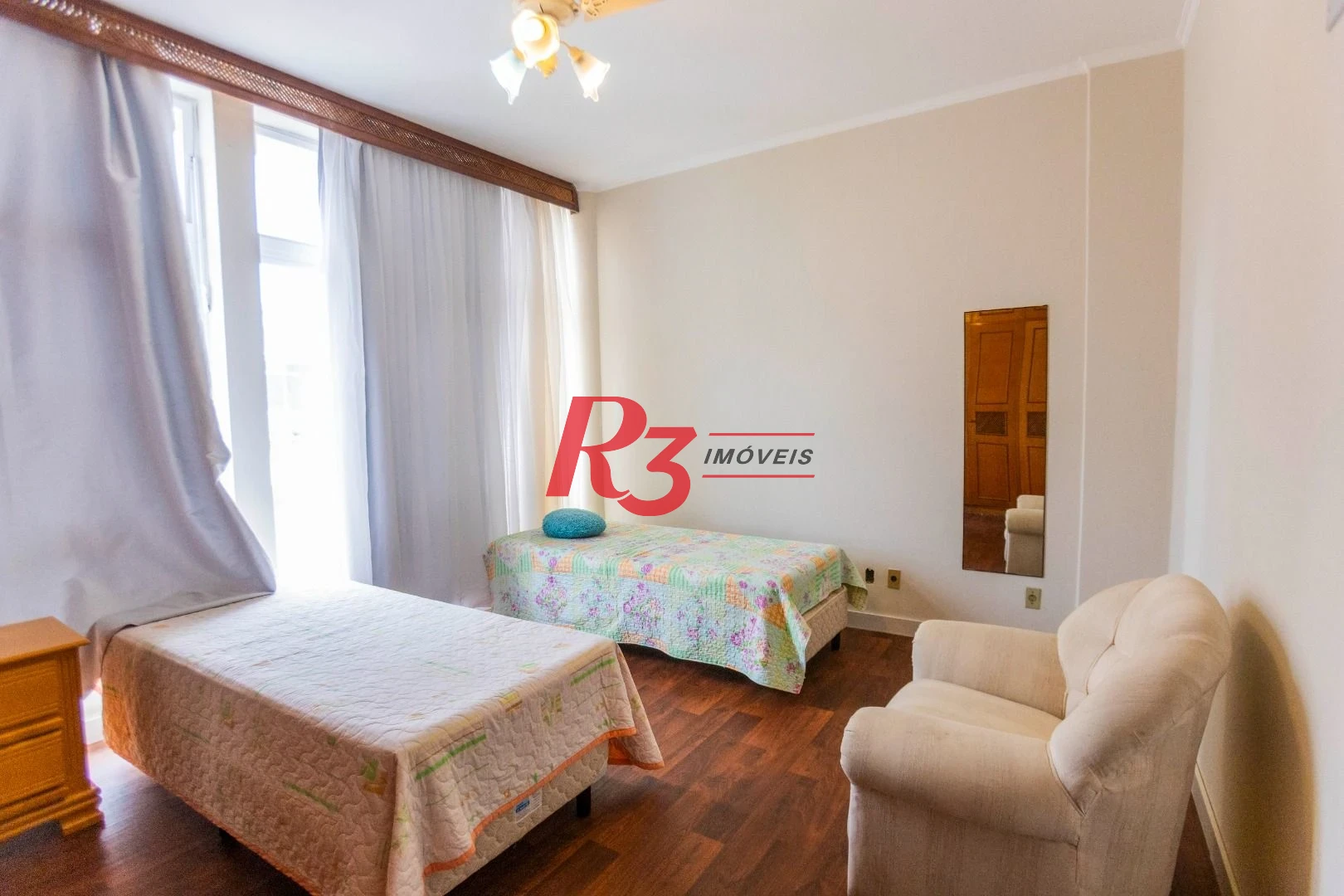 Apartamento com 4 dormitórios à venda, 175 m² por R$ 1.810.000,00 - Gonzaga - Santos/SP