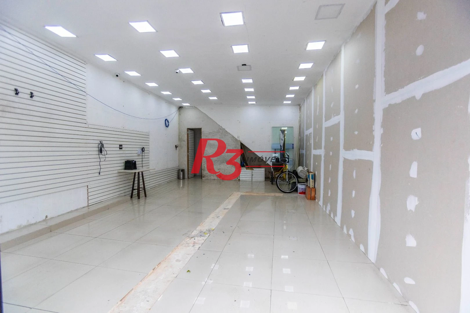 Loja para alugar, 30 m² por R$ 3.000,00/mês - Centro - Santos/SP
