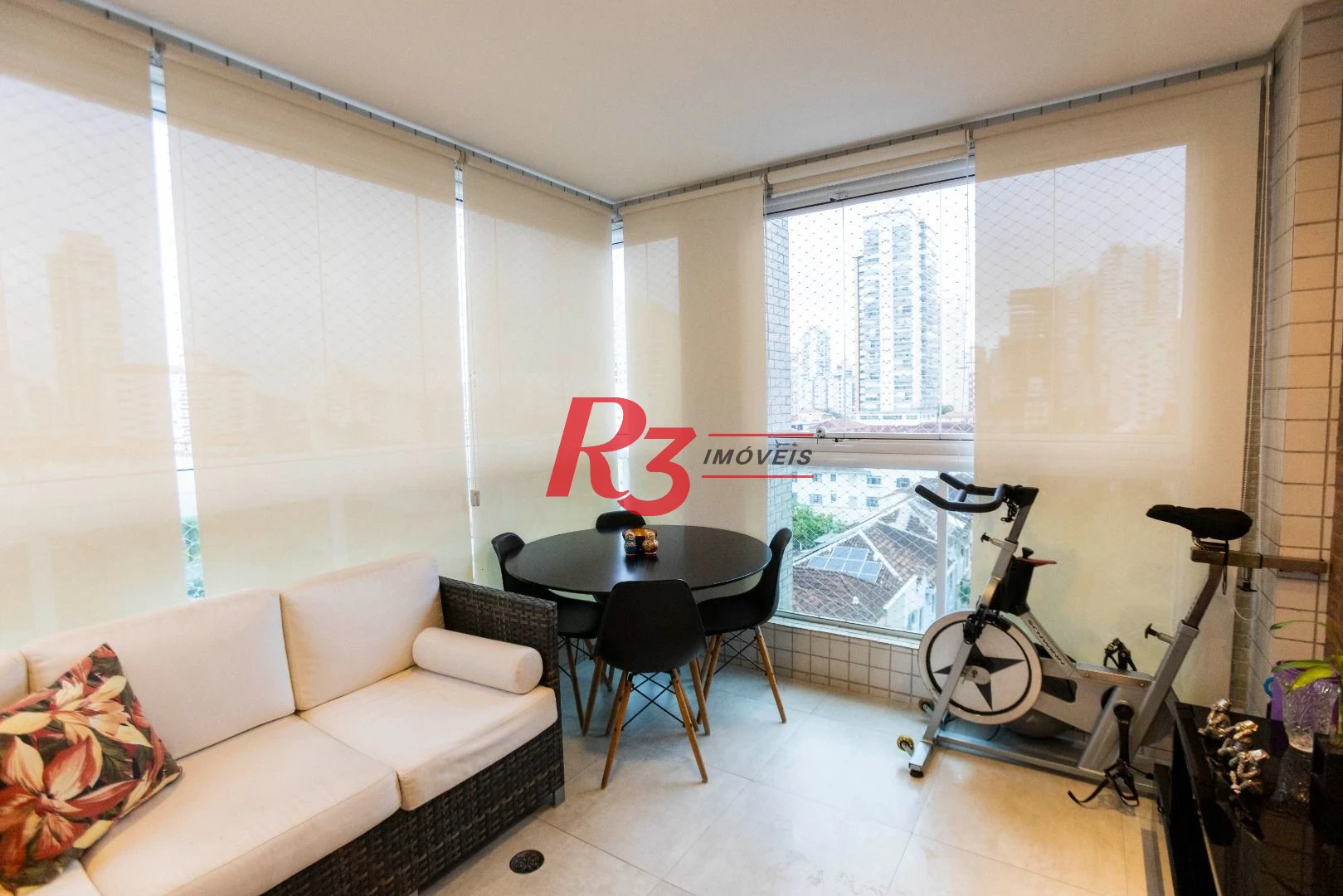 Apartamento com 3 dormitórios à venda, 123 m² por R$ 1.600.000,00 - Pompéia - Santos/SP