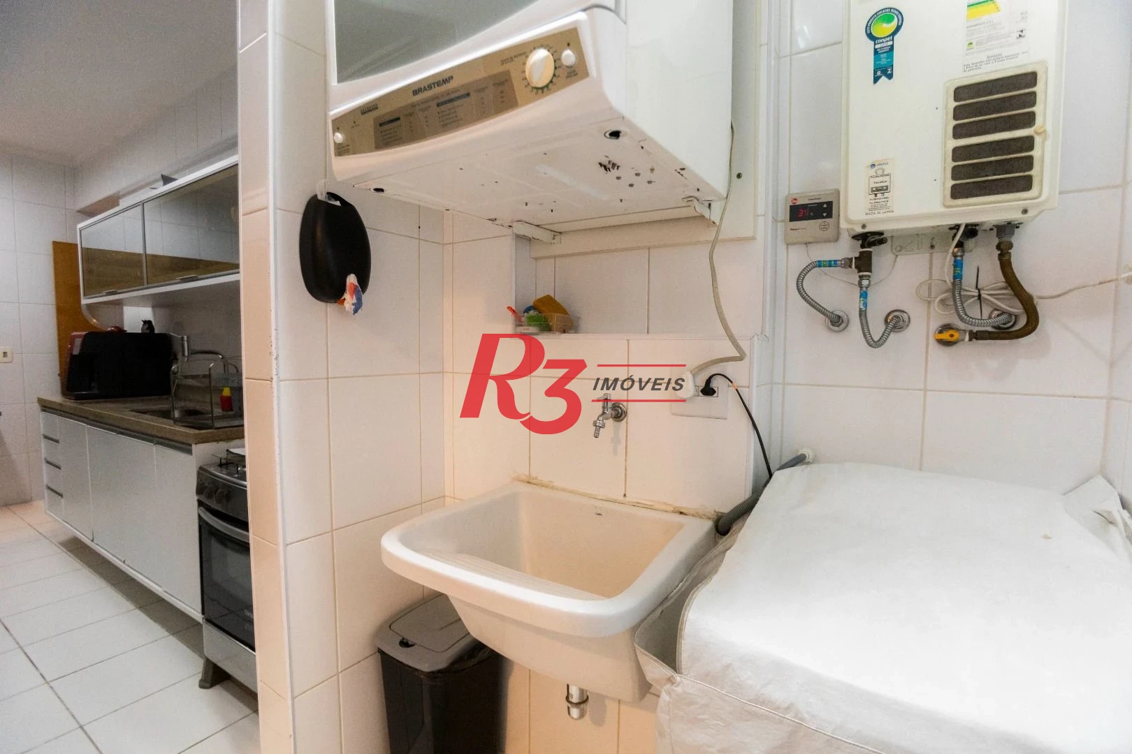 Apartamento com 3 dormitórios à venda, 123 m² por R$ 1.600.000,00 - Pompéia - Santos/SP